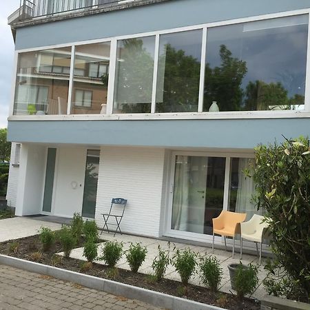 Guesthouse Poppies , Free Parking Остенде Екстериор снимка
