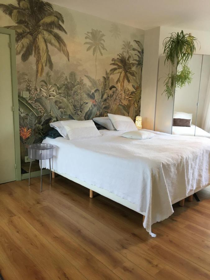 Guesthouse Poppies , Free Parking Остенде Екстериор снимка