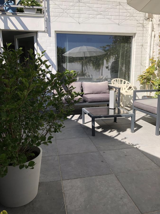 Guesthouse Poppies , Free Parking Остенде Екстериор снимка