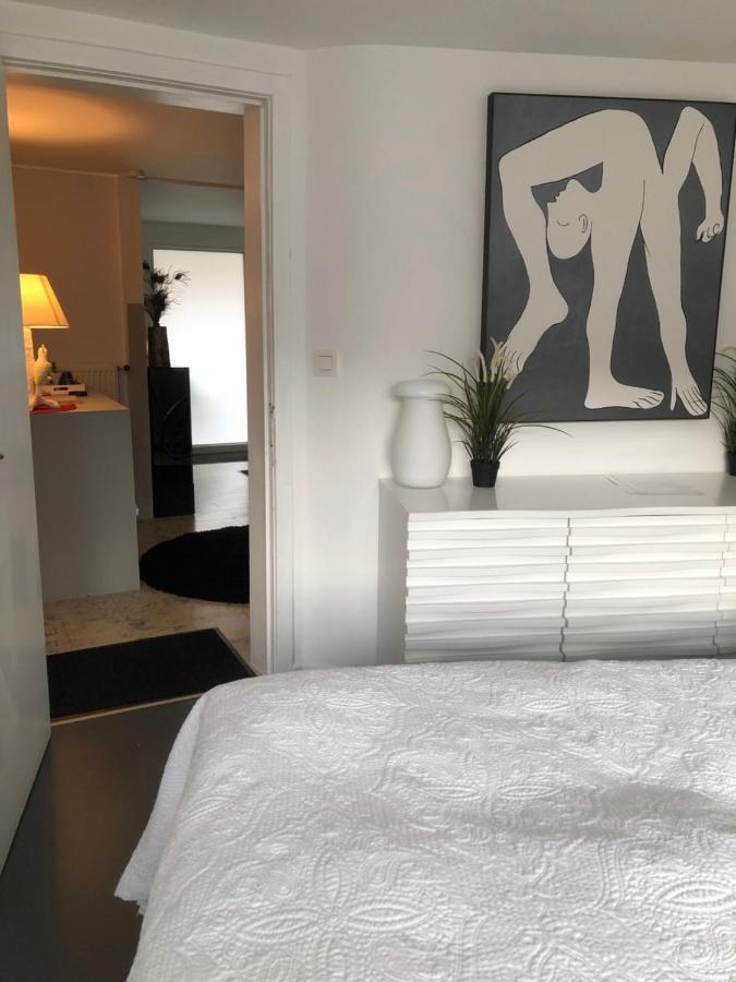 Guesthouse Poppies , Free Parking Остенде Екстериор снимка